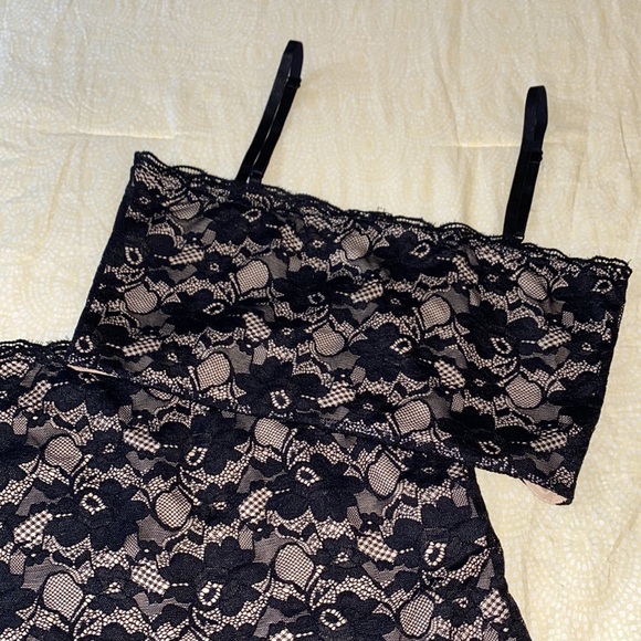 superdown Mollie Lace Set - Picture 6 of 6